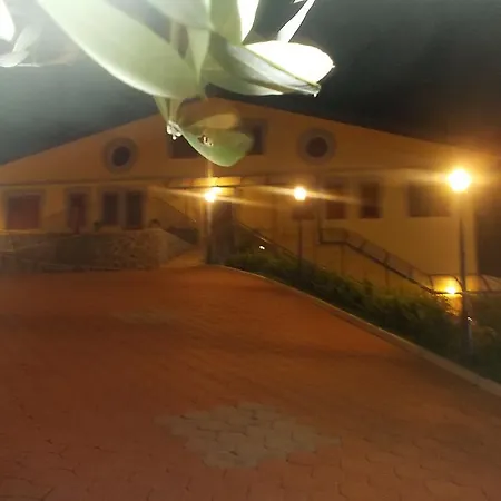 Uliveto Garden Bed & Breakfast *