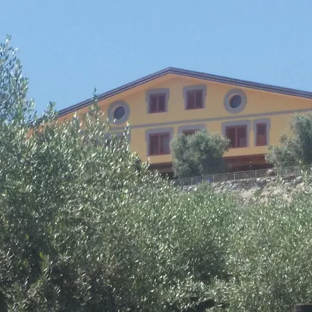 Uliveto Garden Bed & Breakfast *