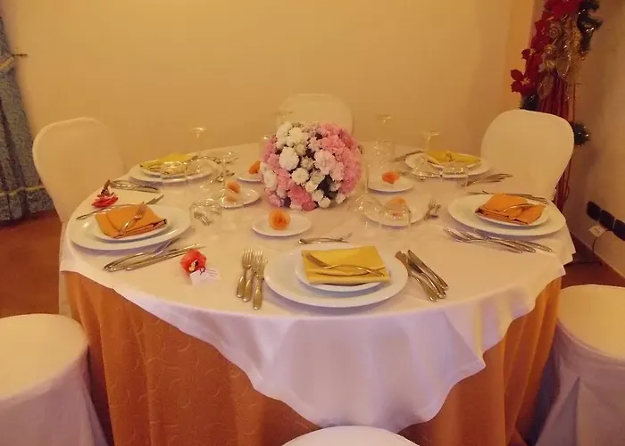 Uliveto Garden * באניירה קלאברה