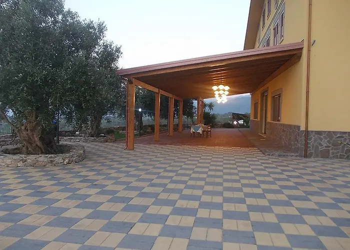 酒店 乌李维托花园住宿加早餐旅馆 *